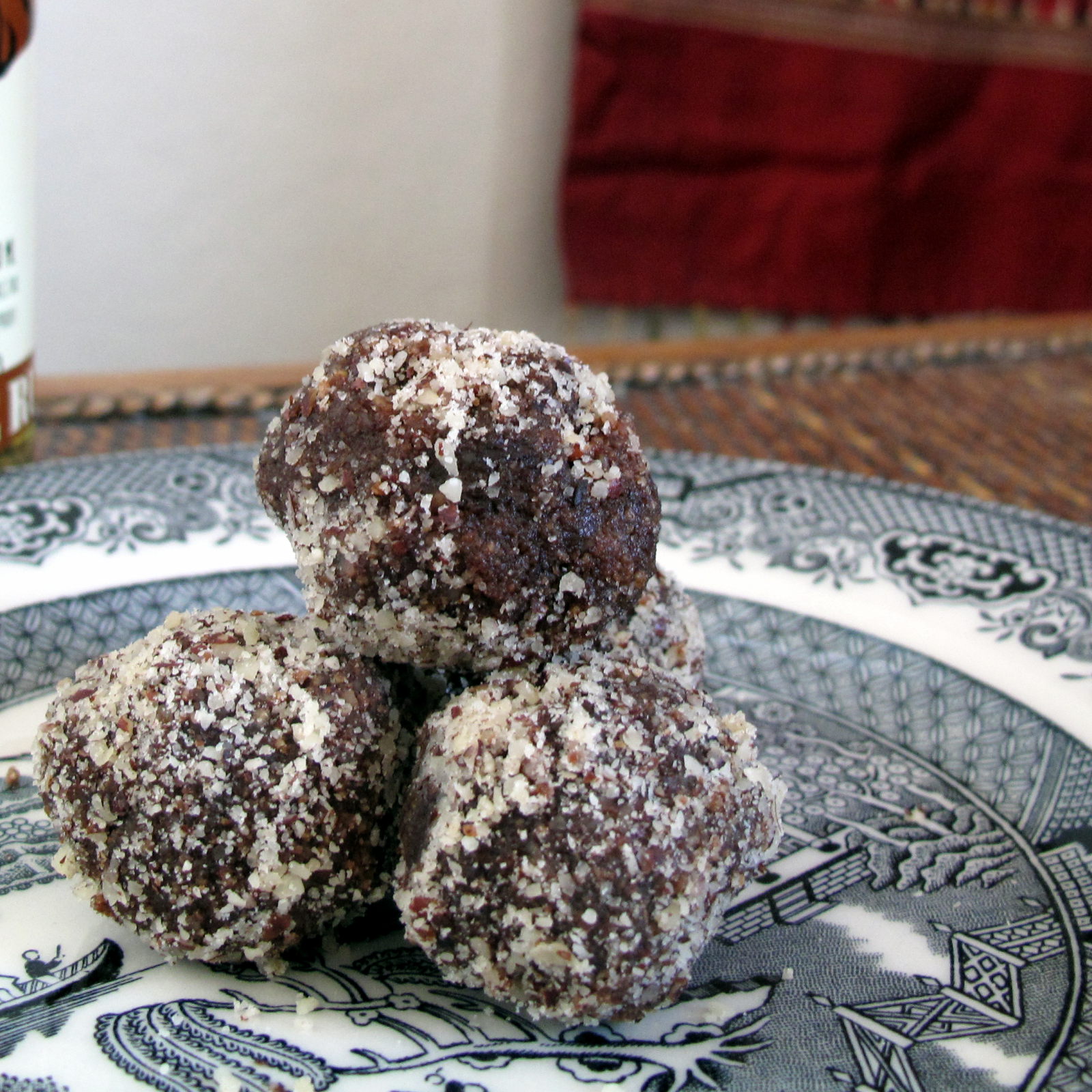 Cocoa-Nocino Balls