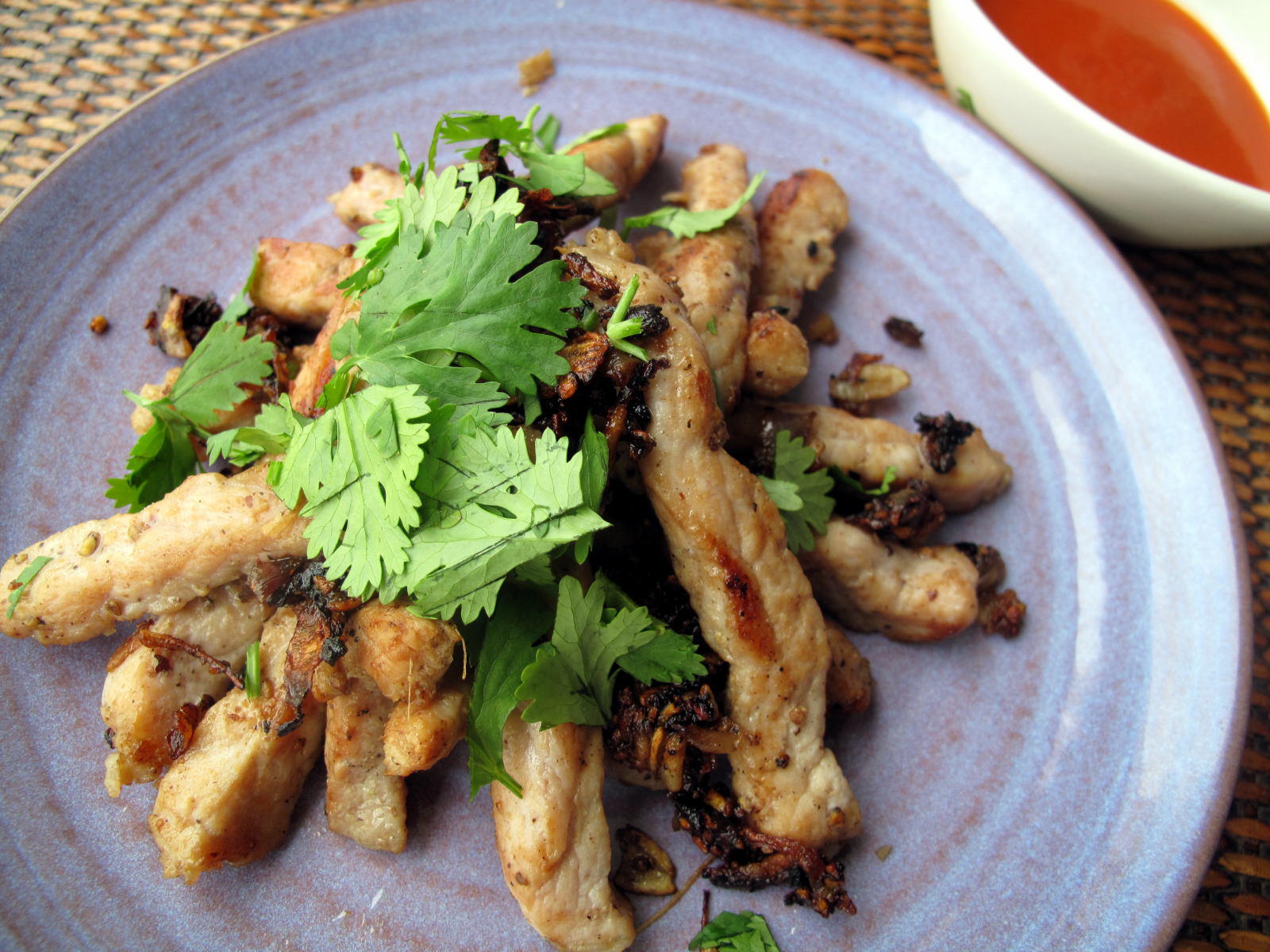 Garlic-pepper fried pork